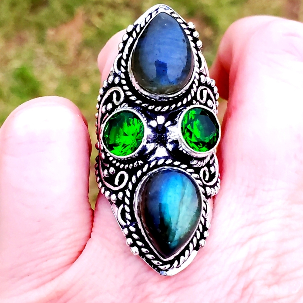New Oversized Labradorite & Peridot 925 Silver Statement Ring.